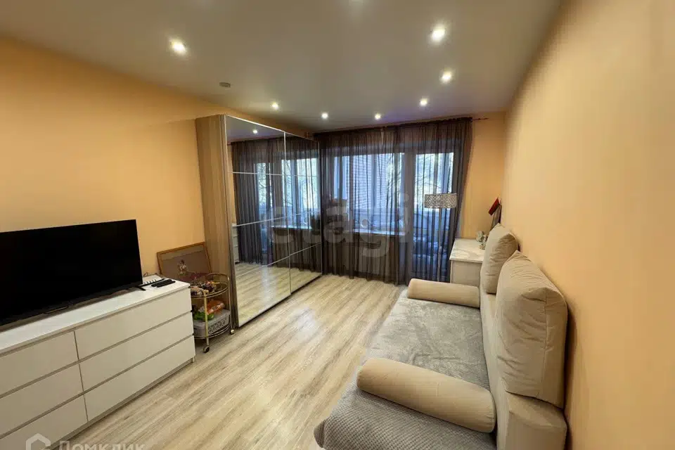 Продаётся 1-комнатная квартира, 35.2 м²