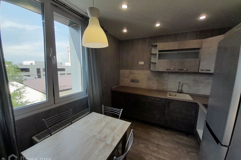Продаётся 1-комнатная квартира, 38.3 м²