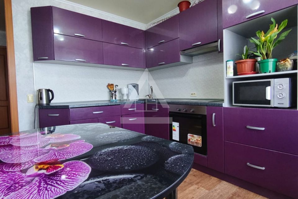 Продаётся 1-комнатная квартира, 37 м²