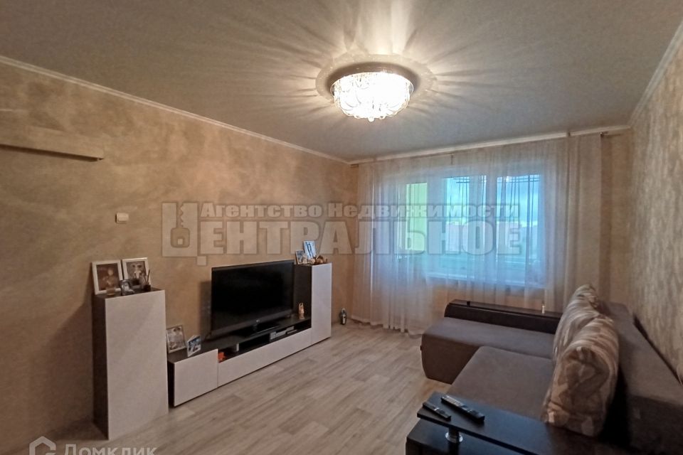 Продаётся 2-комнатная квартира, 52.6 м²