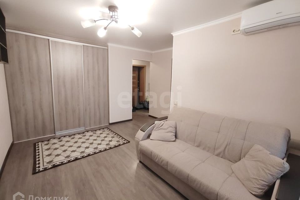 Сдаётся 1-комнатная квартира, 35 м²