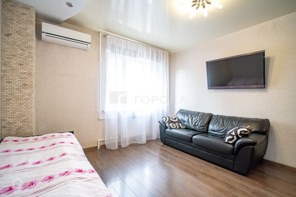 Сдаётся 1-комнатная квартира, 52 м²