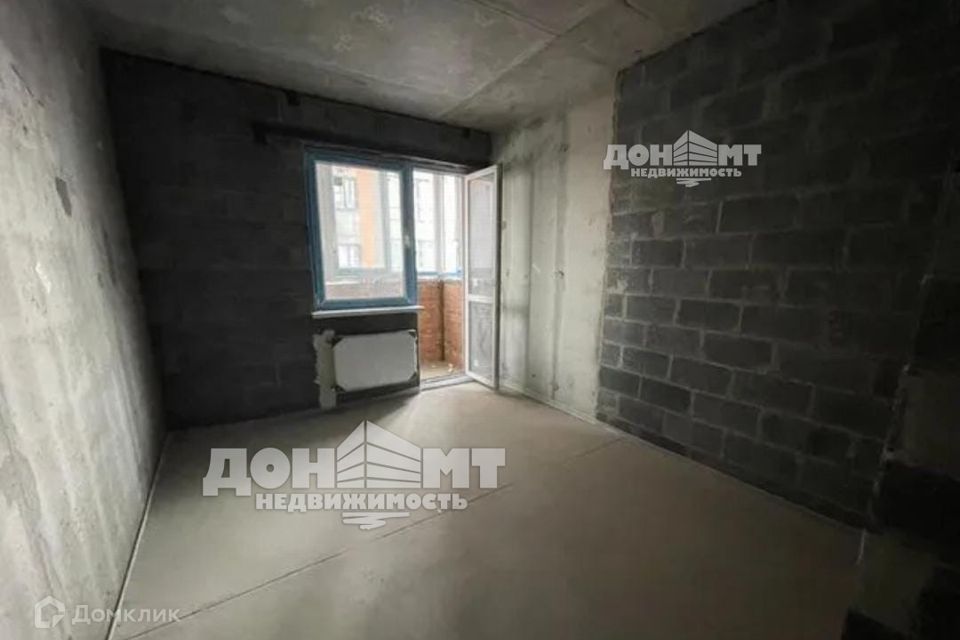 Продаётся 1-комнатная квартира, 42.7 м²
