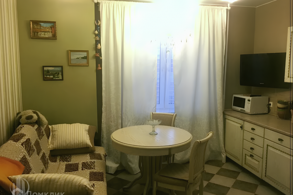 Сдаётся 2-комнатная квартира, 63 м²