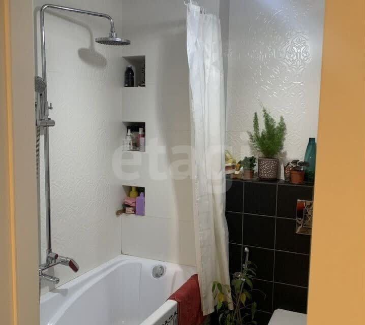 Продаётся 1-комнатная квартира, 40.8 м²