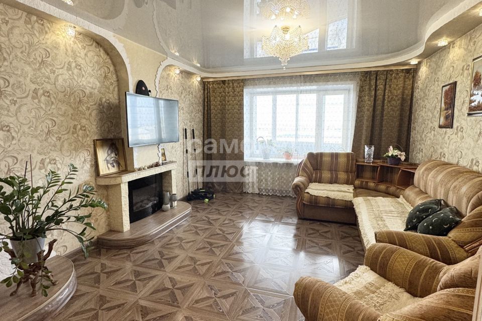 Продаётся 4-комнатная квартира, 93.2 м²