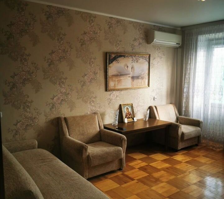 Продаётся 3-комнатная квартира, 57.2 м²