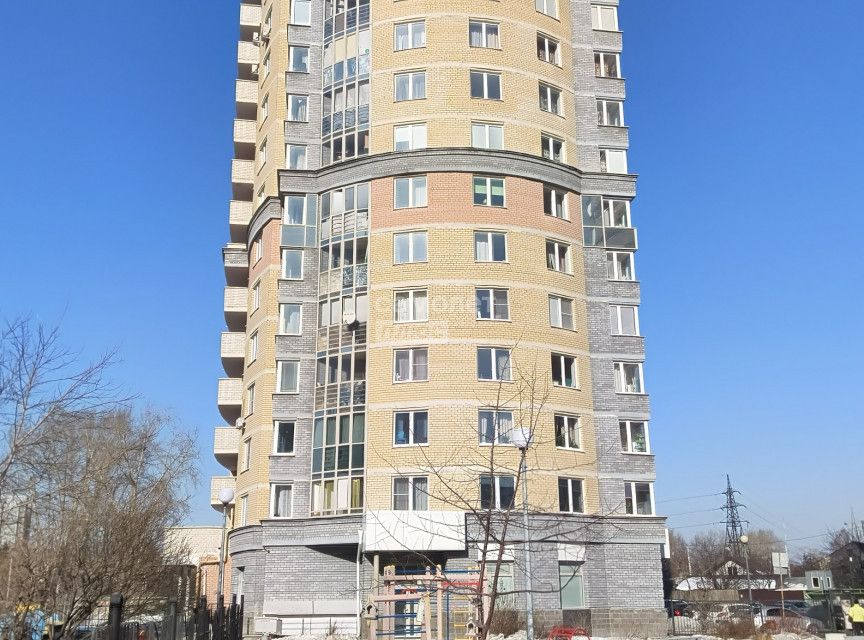 Продаётся 3-комнатная квартира, 100.8 м²