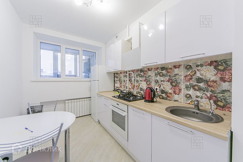 Сдаётся 2-комнатная квартира, 60 м²