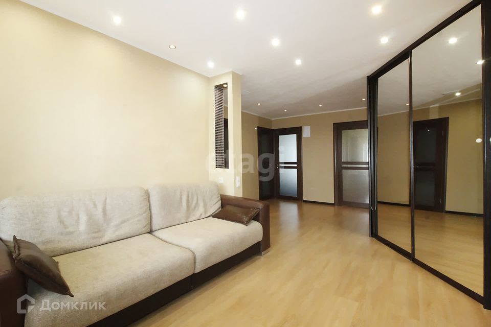 Продаётся 3-комнатная квартира, 60.5 м²