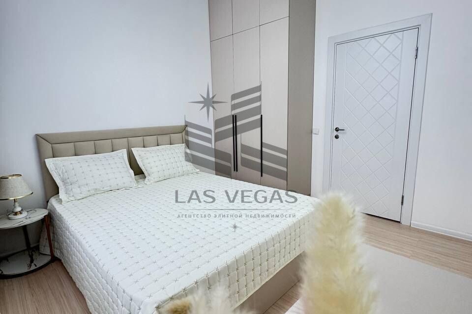 Сдаётся 2-комнатная квартира, 67 м²
