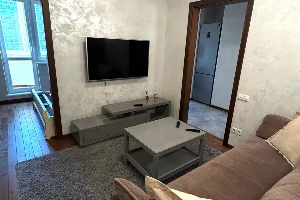 Продаётся 1-комнатная квартира, 38 м²