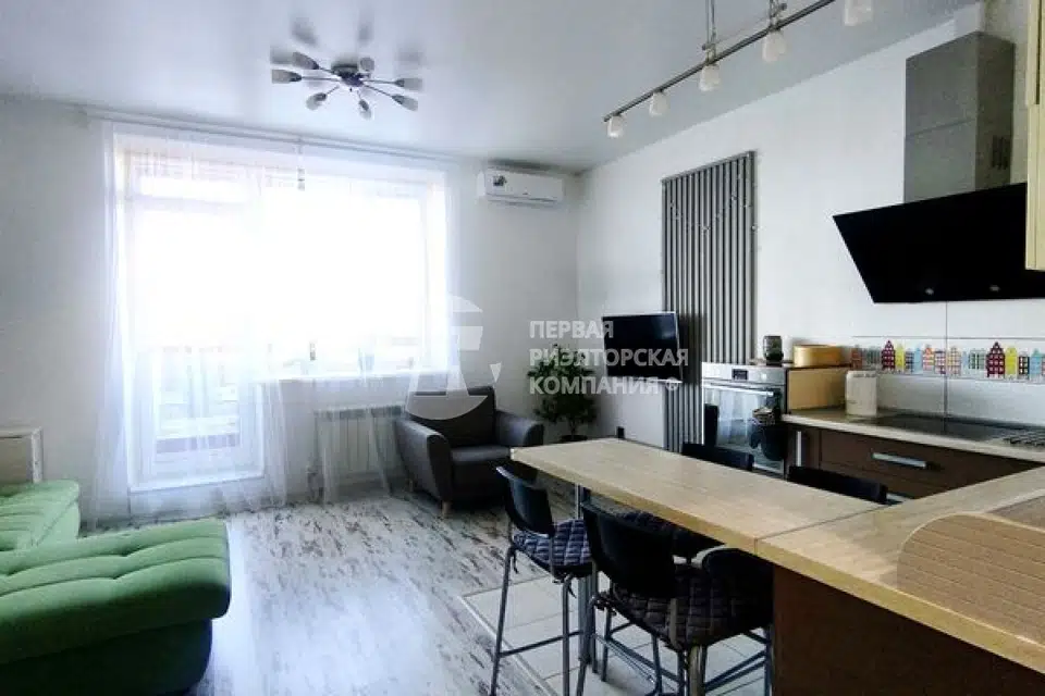 Продаётся 2-комнатная квартира, 73.3 м²