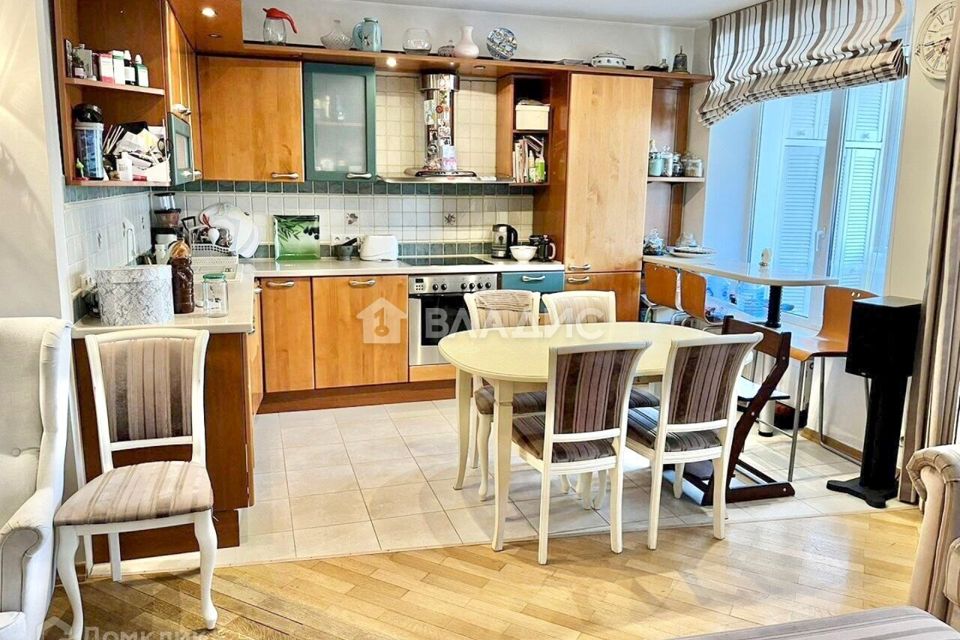 Продаётся 4-комнатная квартира, 96 м²