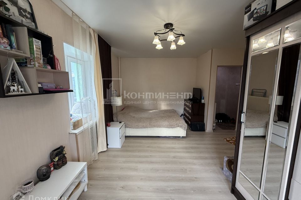 Продаётся 1-комнатная квартира, 32 м²