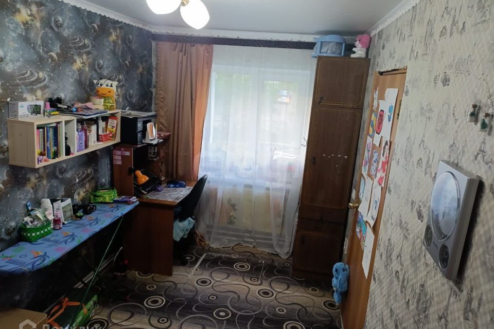 Продаётся 3-комнатная квартира, 53.9 м²