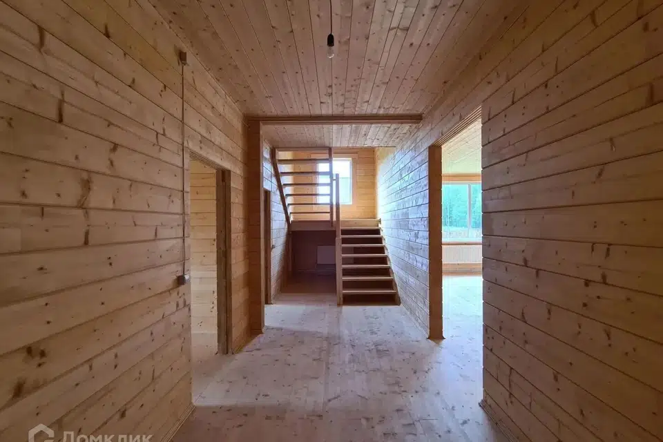 Продаётся 2-этажный дом, 230 м²