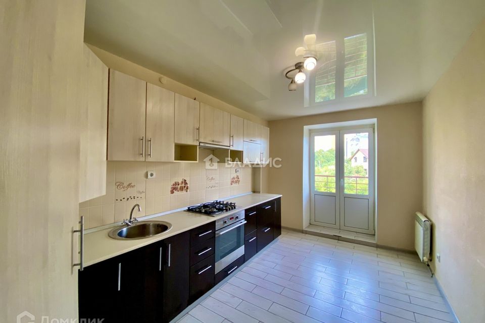 Продаётся 1-комнатная квартира, 43.2 м²