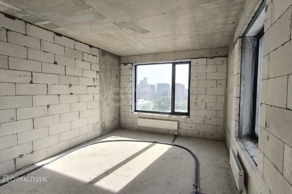Продаётся 3-комнатная квартира, 108 м²