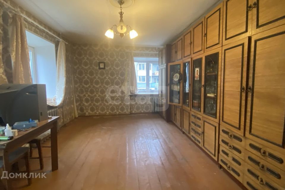 Продаётся 3-комнатная квартира, 62.3 м²