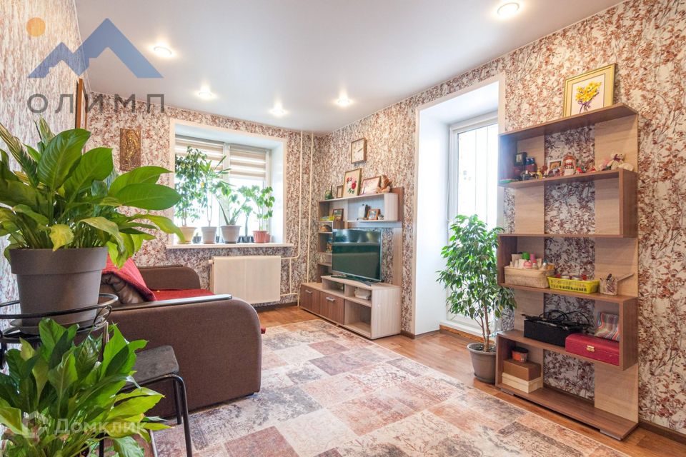 Продаётся 4-комнатная квартира, 79.7 м²