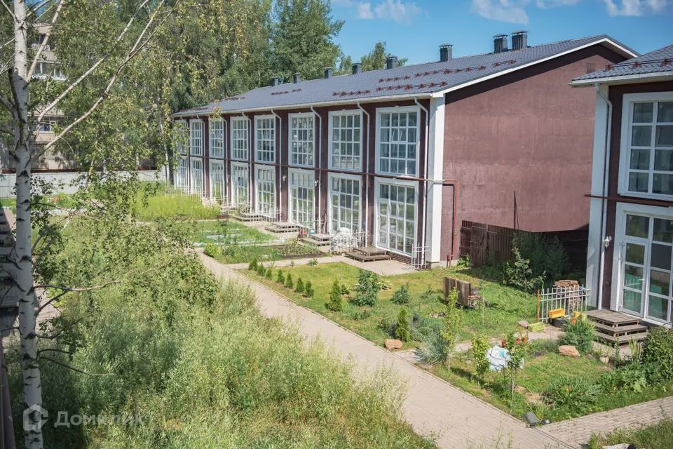 Продаётся 4-комнатная квартира, 120 м²