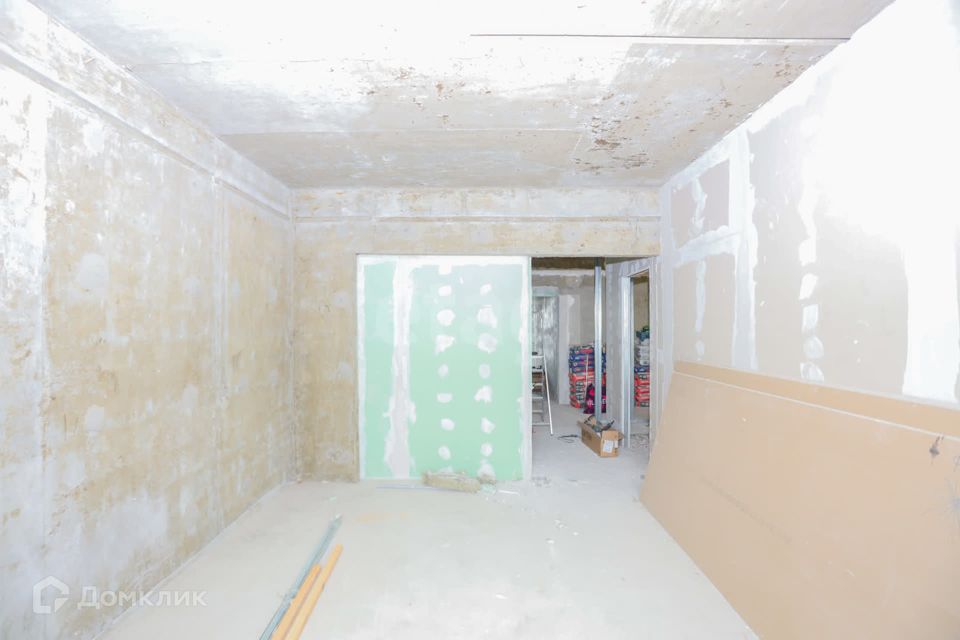 Продаётся 2-комнатная квартира, 82.4 м²
