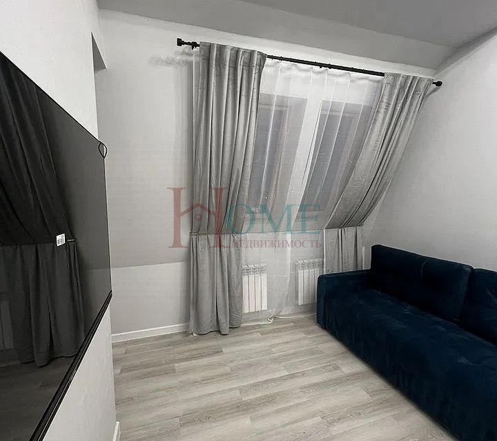 Сдаётся 1-комнатная квартира, 42 м²