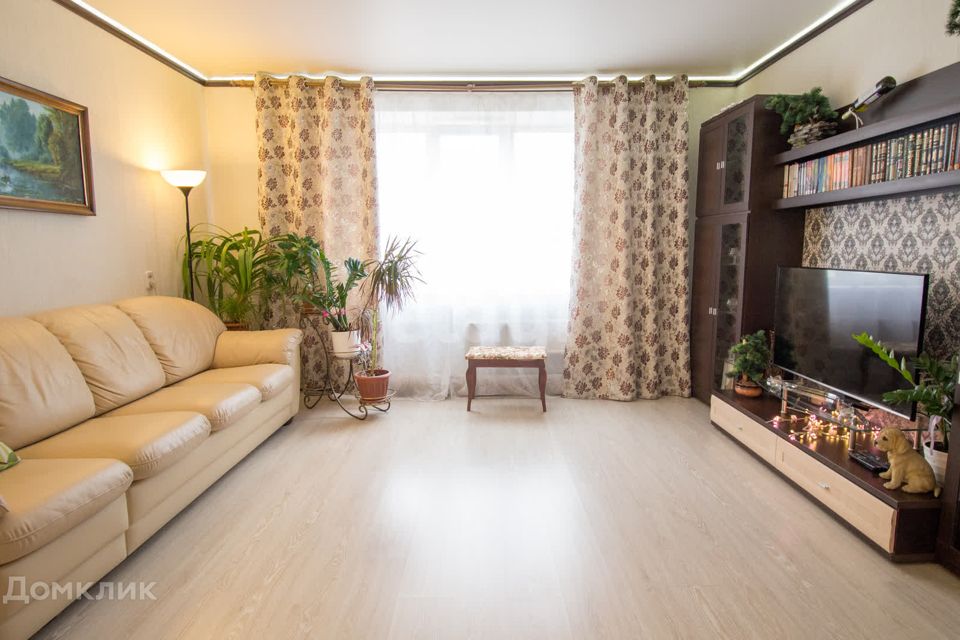 Продаётся 4-комнатная квартира, 75.2 м²