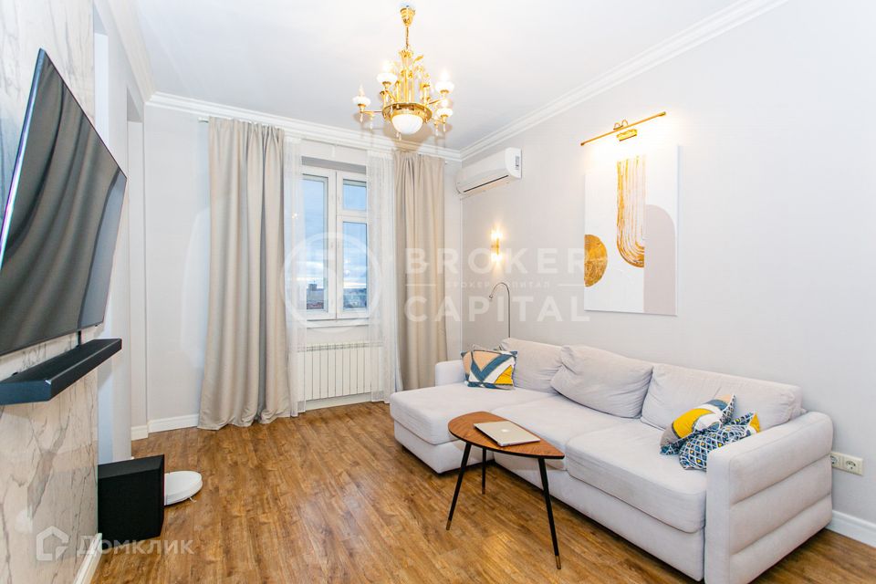 Продаётся 2-комнатная квартира, 63.3 м²