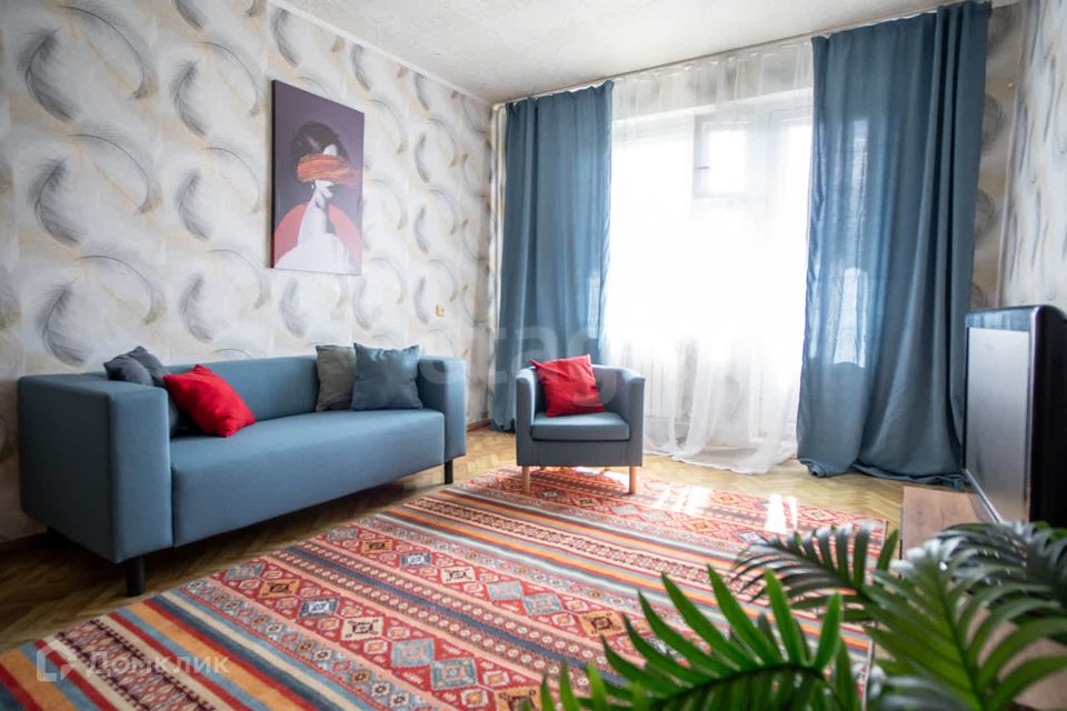 Продаётся 2-комнатная квартира, 55.7 м²