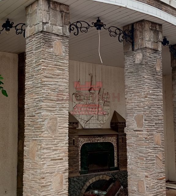 Продаётся 3-этажный дом, 260 м²