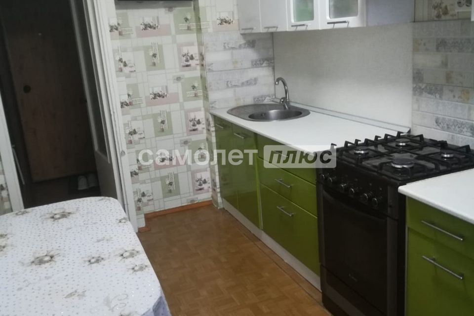 Продаётся 3-комнатная квартира, 61.8 м²