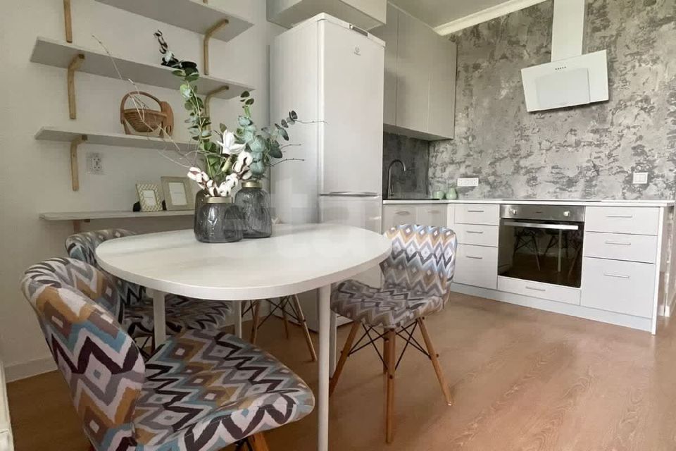 Продаётся 1-комнатная квартира, 42.4 м²
