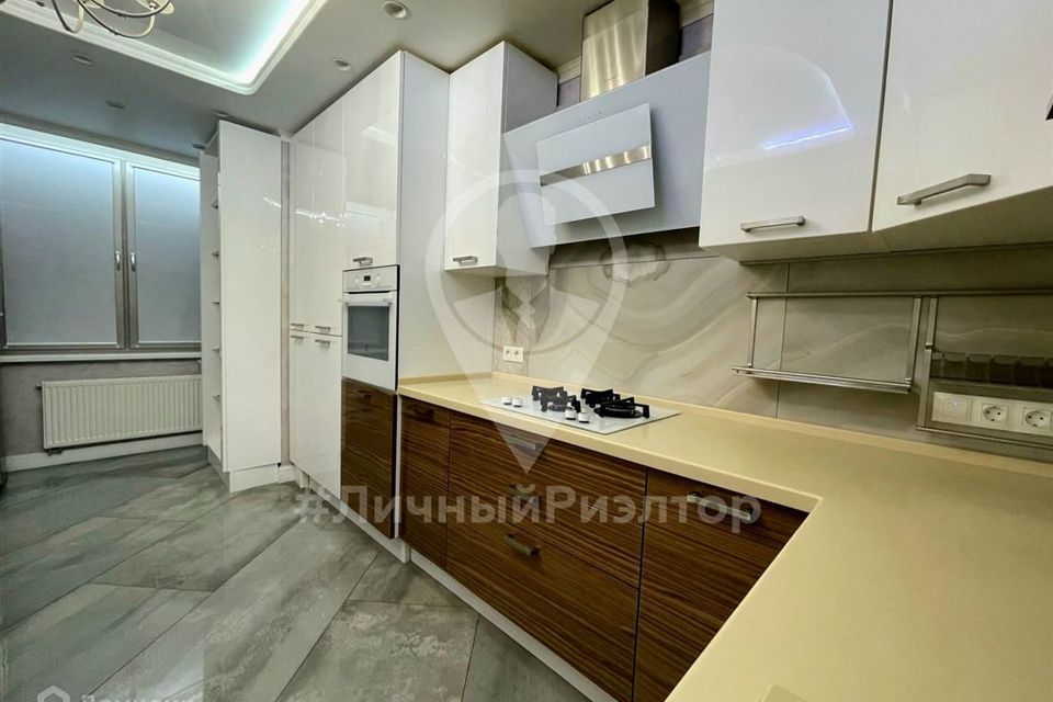 Продаётся 2-комнатная квартира, 66.6 м²