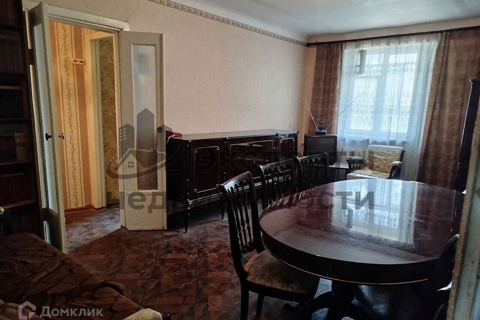 Продаётся 3-комнатная квартира, 55.8 м²