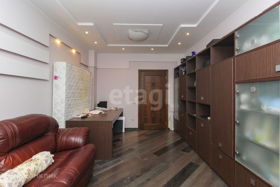 Продаётся 3-комнатная квартира, 88 м²