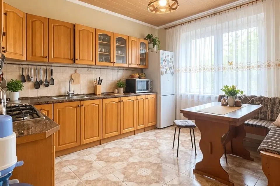 Продаётся 2-этажный дом, 146.5 м²