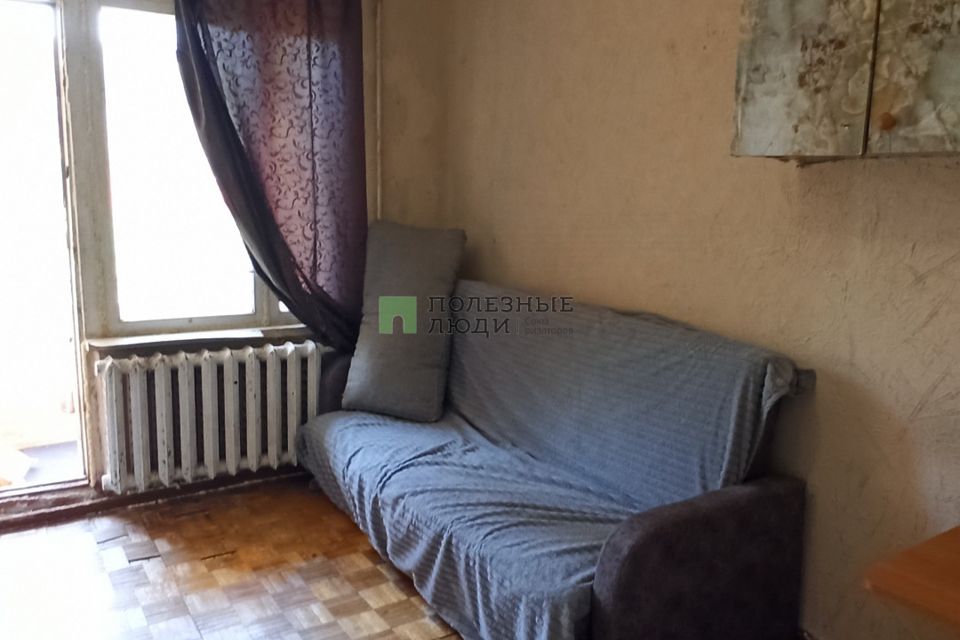 Продаётся комната в 4-комн. квартире, 10.4 м²