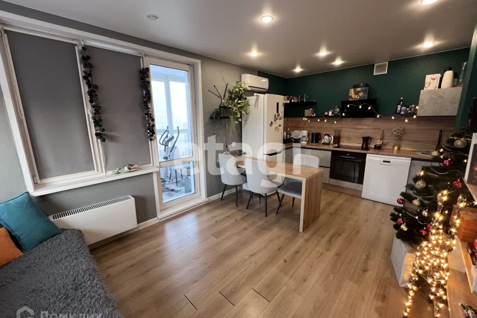 Продаётся 3-комнатная квартира, 50.7 м²