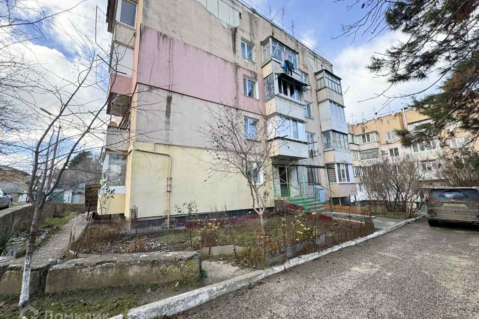 Продаётся 1-комнатная квартира, 35.9 м²