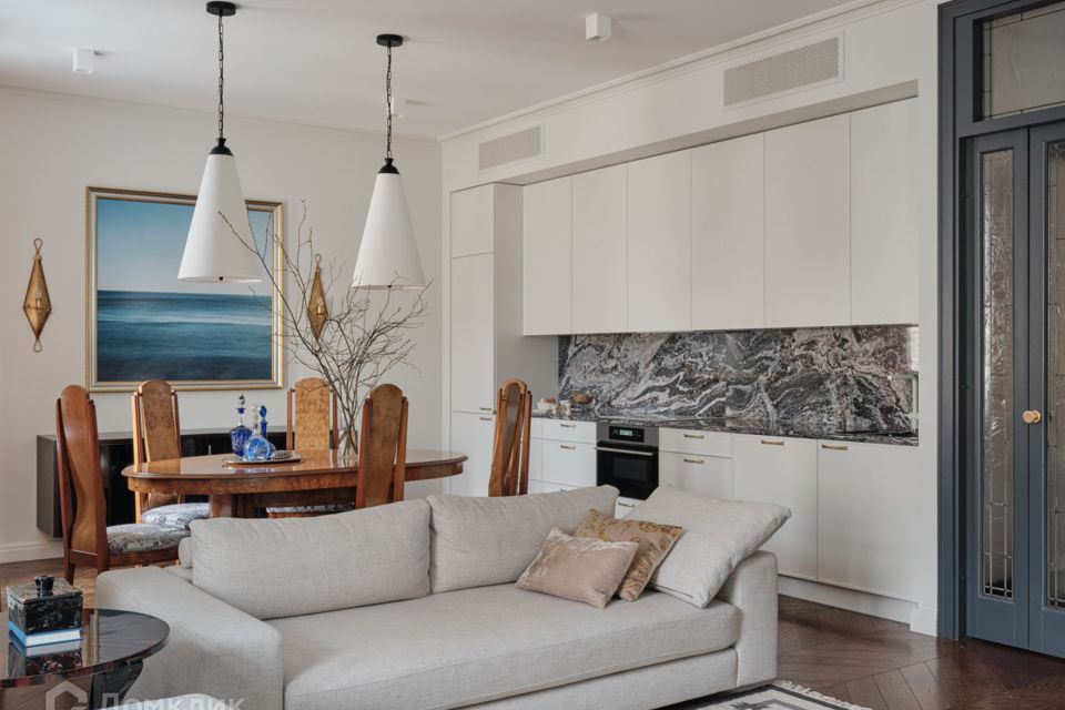 Сдаётся 3-комнатная квартира, 154 м²
