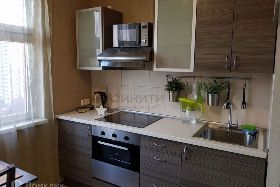 Продаётся 1-комнатная квартира, 37.8 м²