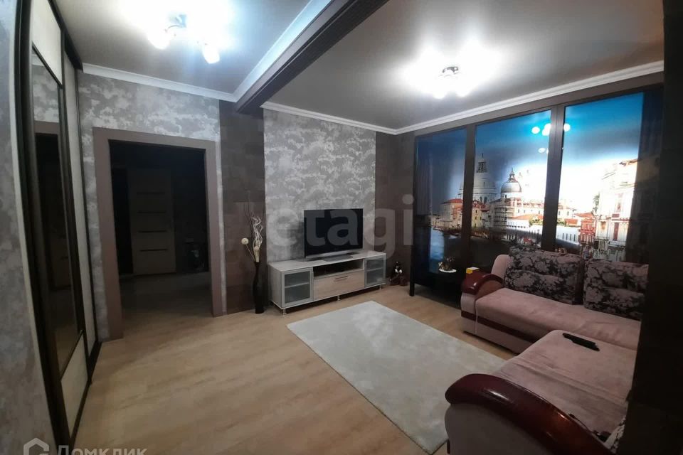 Продаётся 3-комнатная квартира, 100 м²