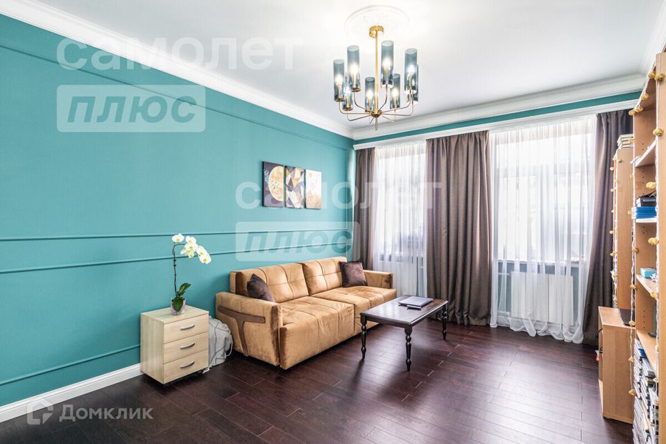 Продаётся 2-комнатная квартира, 60.4 м²