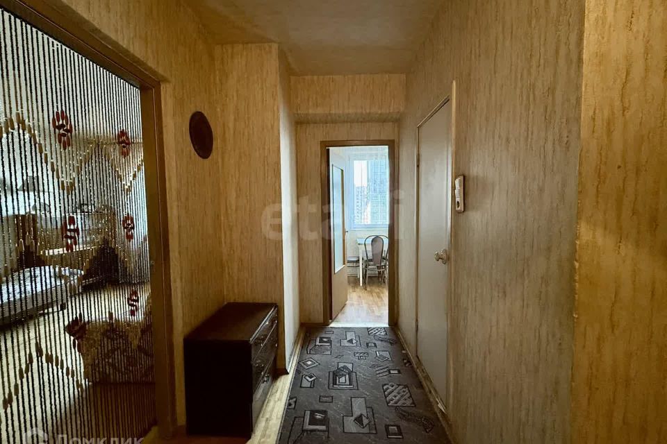 Продаётся 1-комнатная квартира, 38 м²