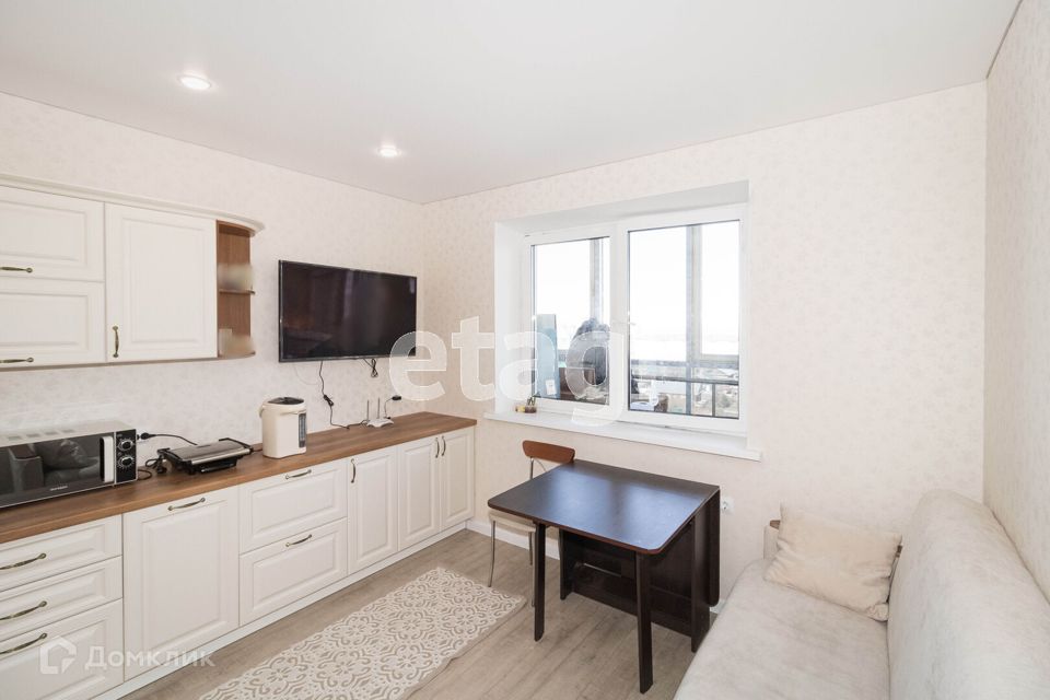 Продаётся 1-комнатная квартира, 54.1 м²