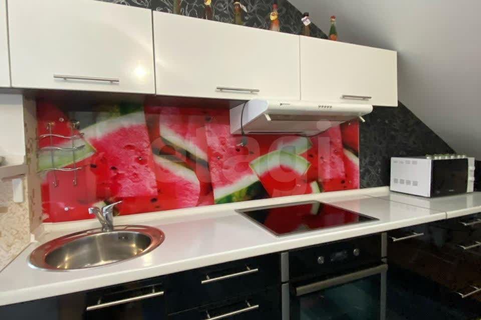 Продаётся 3-комнатная квартира, 68.8 м²