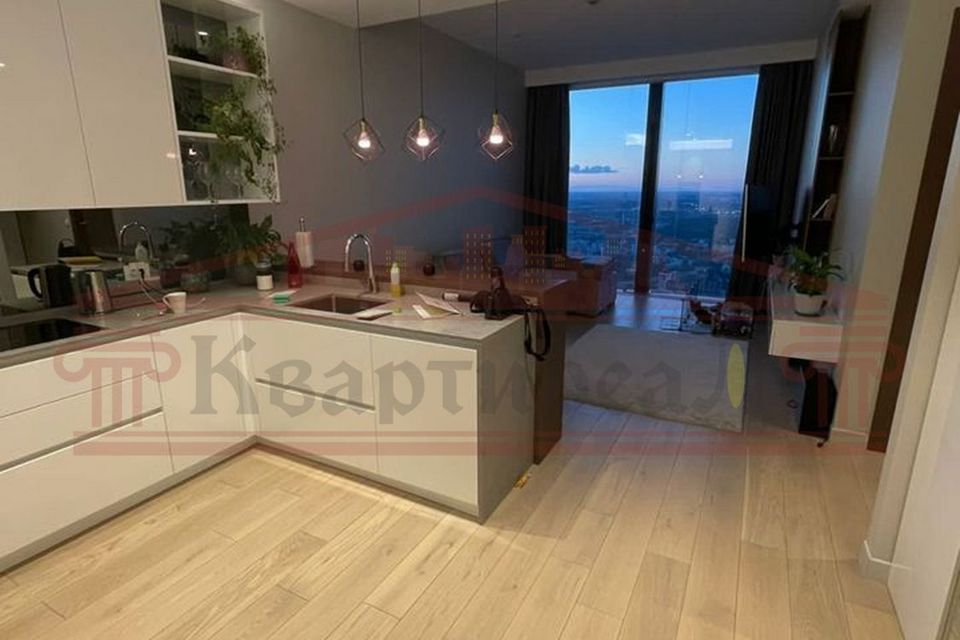 Сдаётся 2-комнатная квартира, 60.5 м²