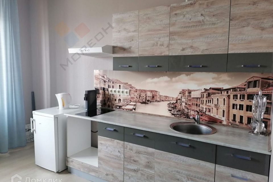 Продаётся 1-комнатная квартира, 51 м²